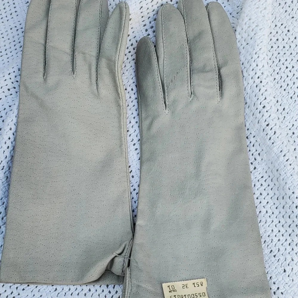 Vintage Light leather gloves‎ 8 NWT